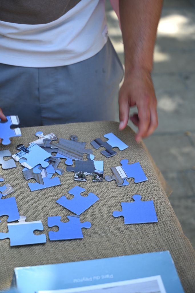 Défi puzzle photo au Peyrou - Pékin Express Montpellier